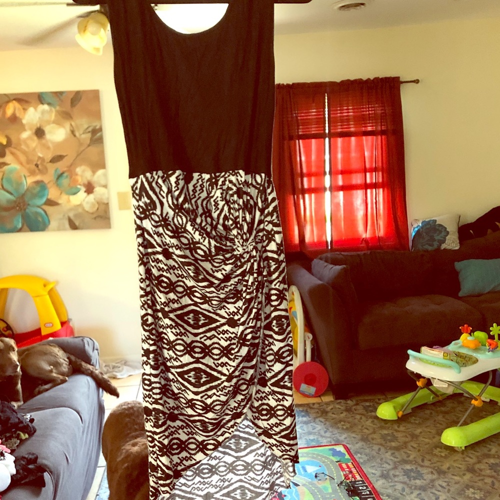 Black and White High-Low Dress